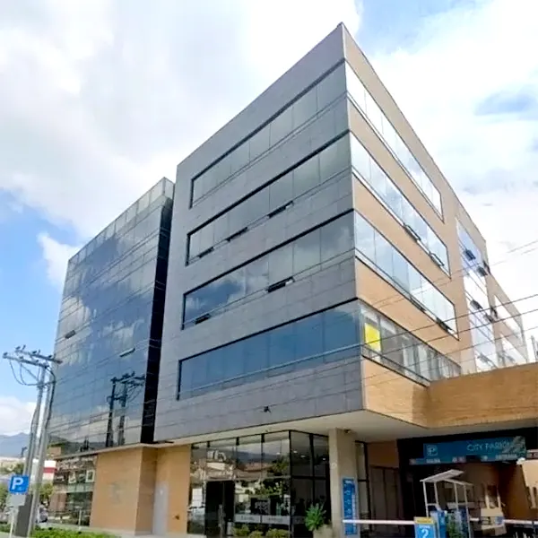 Img-cirujano-plastico-en-bogota-Clinica_Guadalupe_Medical